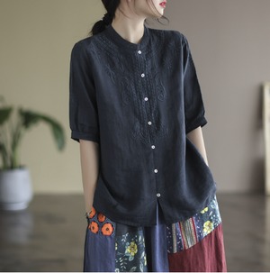 レディース トップス シャツ 前開き 5分袖 クルーネック 刺繍 薄手 大人可愛い おしゃれ レトロ アジアン エスニック こなれ感 ラフ ナチュラル 無地 春 夏 母の日 授業参観 20代 30代 40代 OL 通勤 学生 デート お出かけ イベント リゾート 旅行 海 プール ビーチ 公園 女子会 休日 バカンス 高原 ガーデン ショッピング 発表会 ライブ カフェ フェス モノトーン お揃い 楽ちん プレゼント 普段使い 着回し モテ 清楚 トレンド 流行 M L XL 2XL 白 ホワイト ネイビ