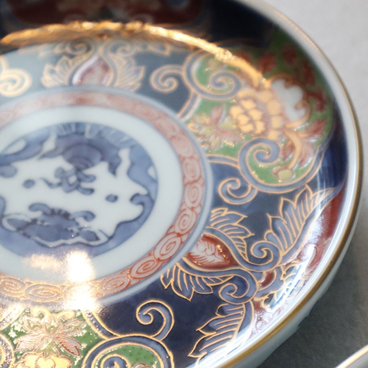 有田焼　古伊万里草花紋　4.4寸丸皿　33-176