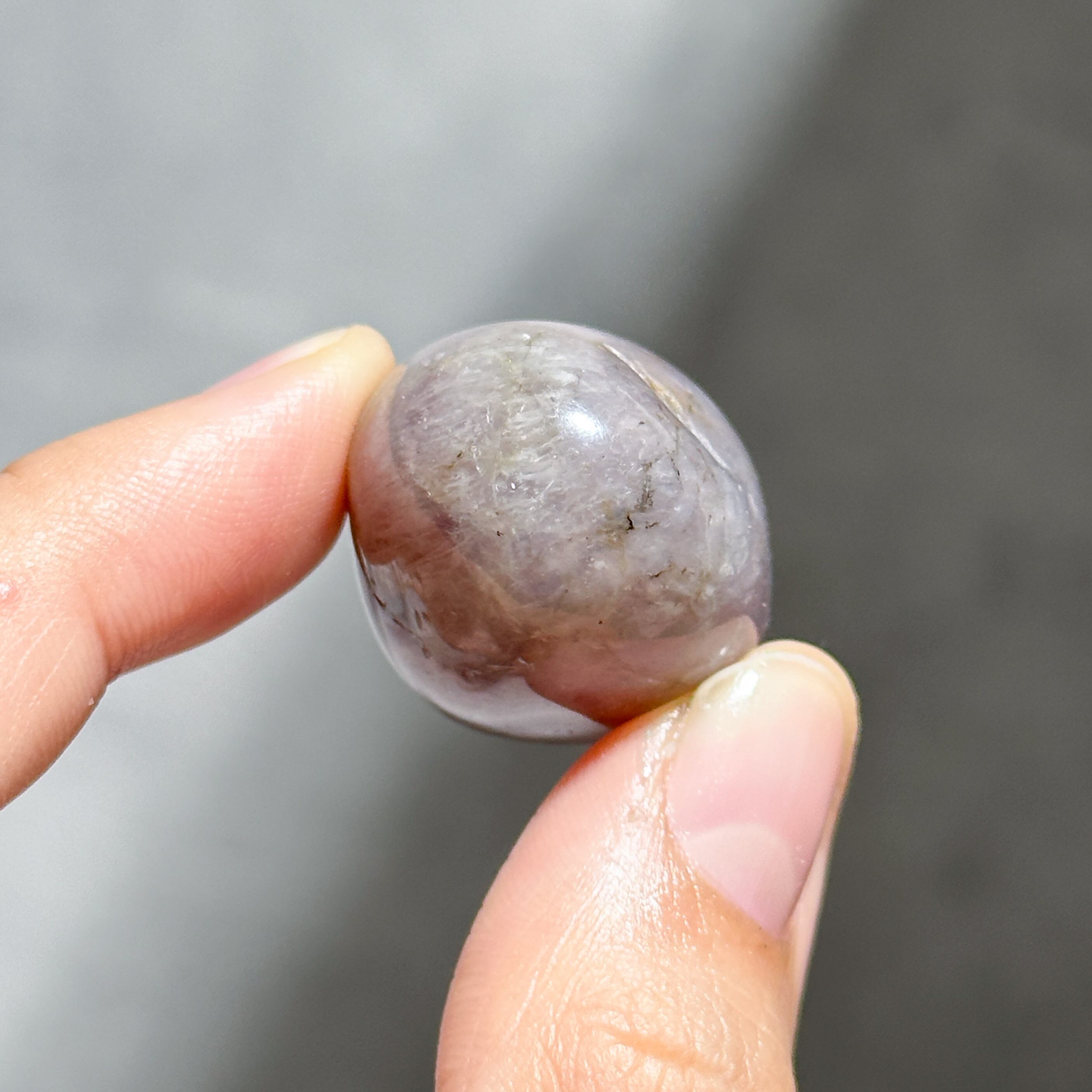 パープルローズクォーツ　スター＆虹入り　スフィア　ブラジル産　天然石 パープルローズクォーツ パームストーン51◇Purple Rose Quartz