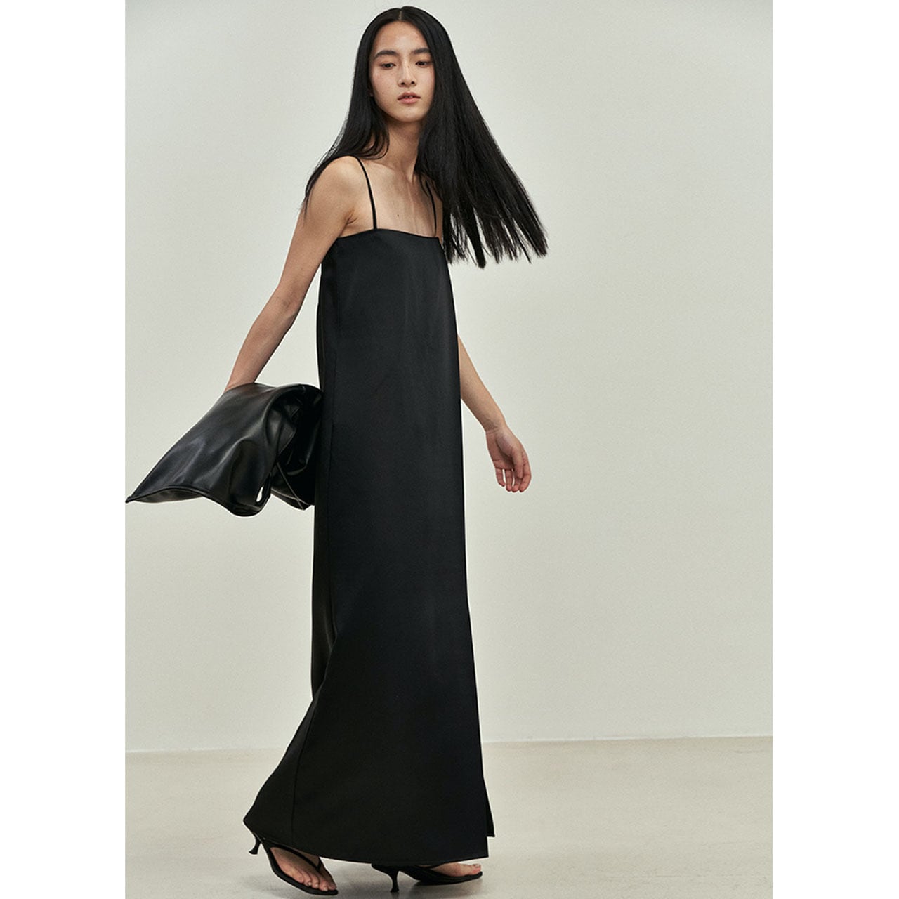 極美品 タグ付き SLIT HOLE SLEEVE SATIN ONEPIECE ボンディングジップスリットフードワンピース / Bonding Zip