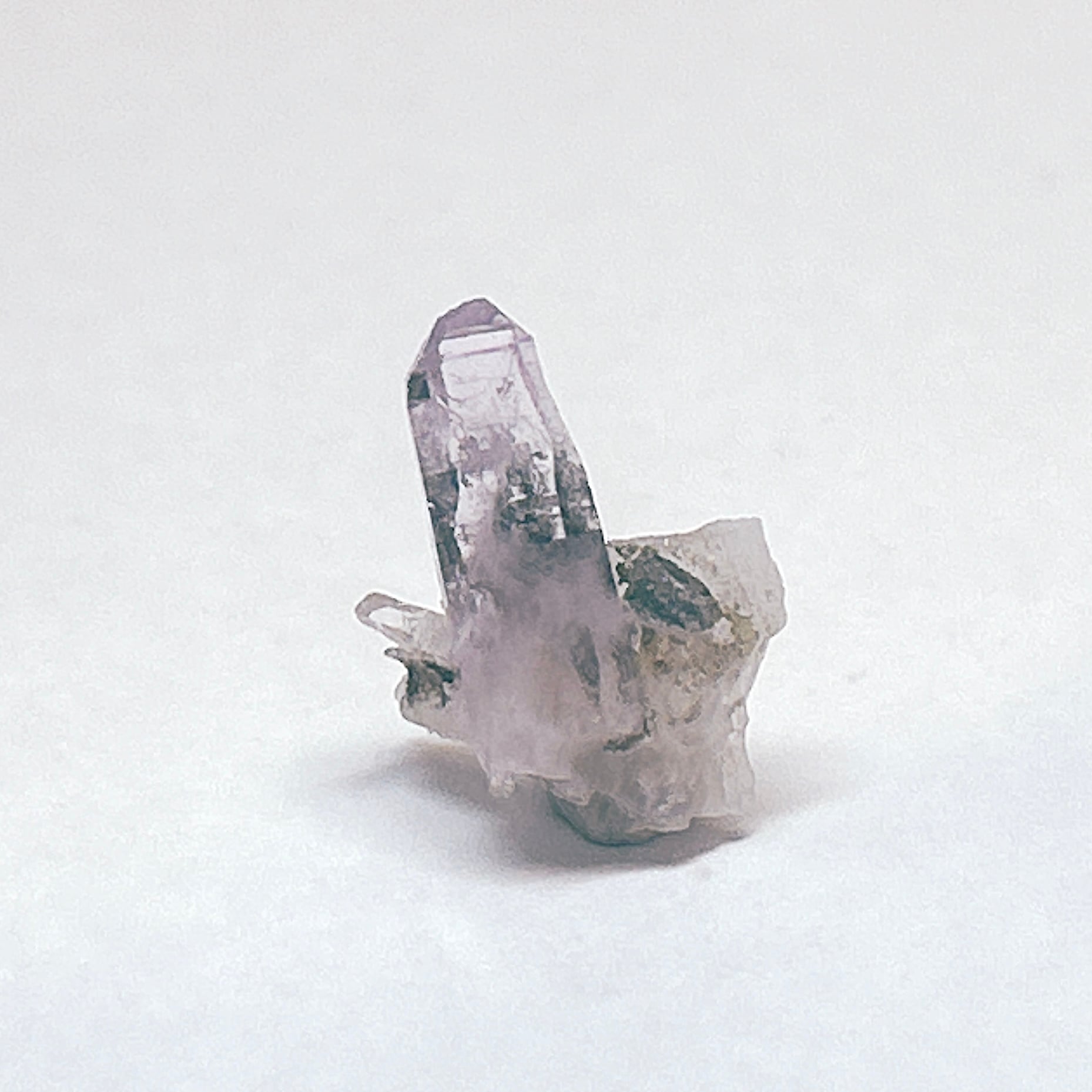 E11289】 ベータクォーツ 高温水晶 β-Quartz 水晶 クォーツ クリスタル