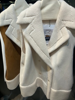 DOSDIOSAS リバーシブルムートンベスト　8640