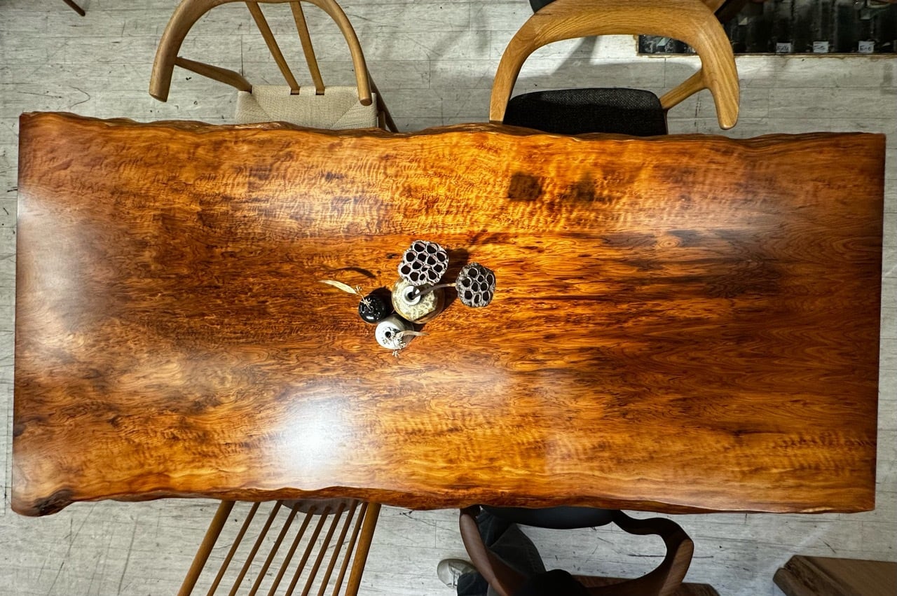 屋久杉（ヤクスギ）_1930×960-770×57_浅草本店_テーブル天板/一枚板