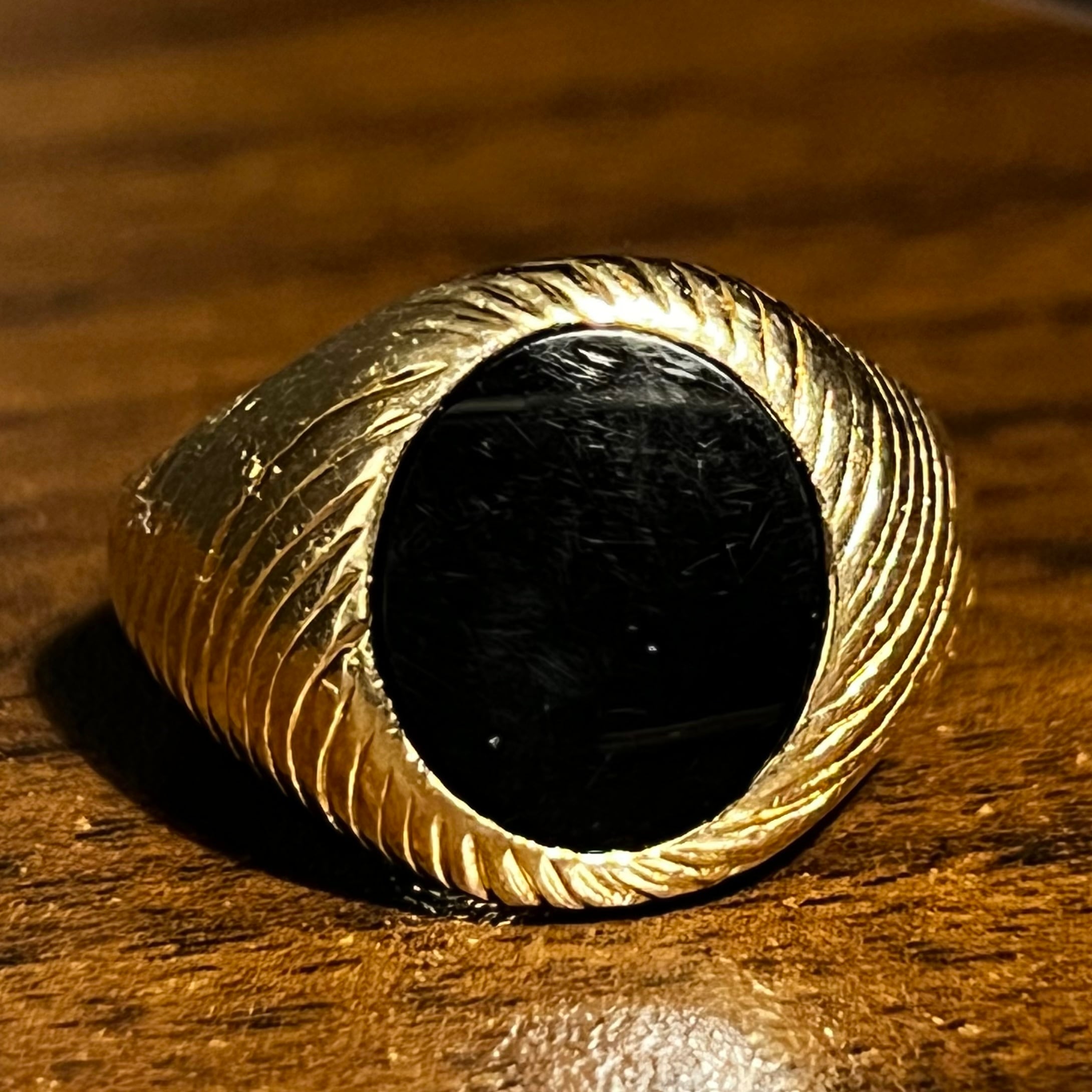 VINTAGE TIFFANY & CO. Black Onyx 14K Gold Swirl Signet Ring