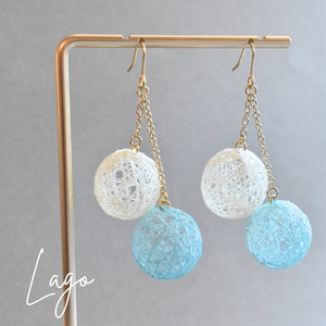 糸玉アクセサリー2ケ玉　　color/ホワイト × 水色