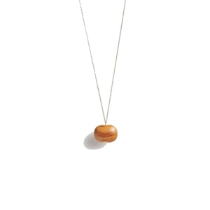 木村木品製作所 りんごの木 ネックレス「一粒の小さなりんご」大 Necklace GRAIN L (ロング) モチーフサイズ2.5cm チェーン長46cm