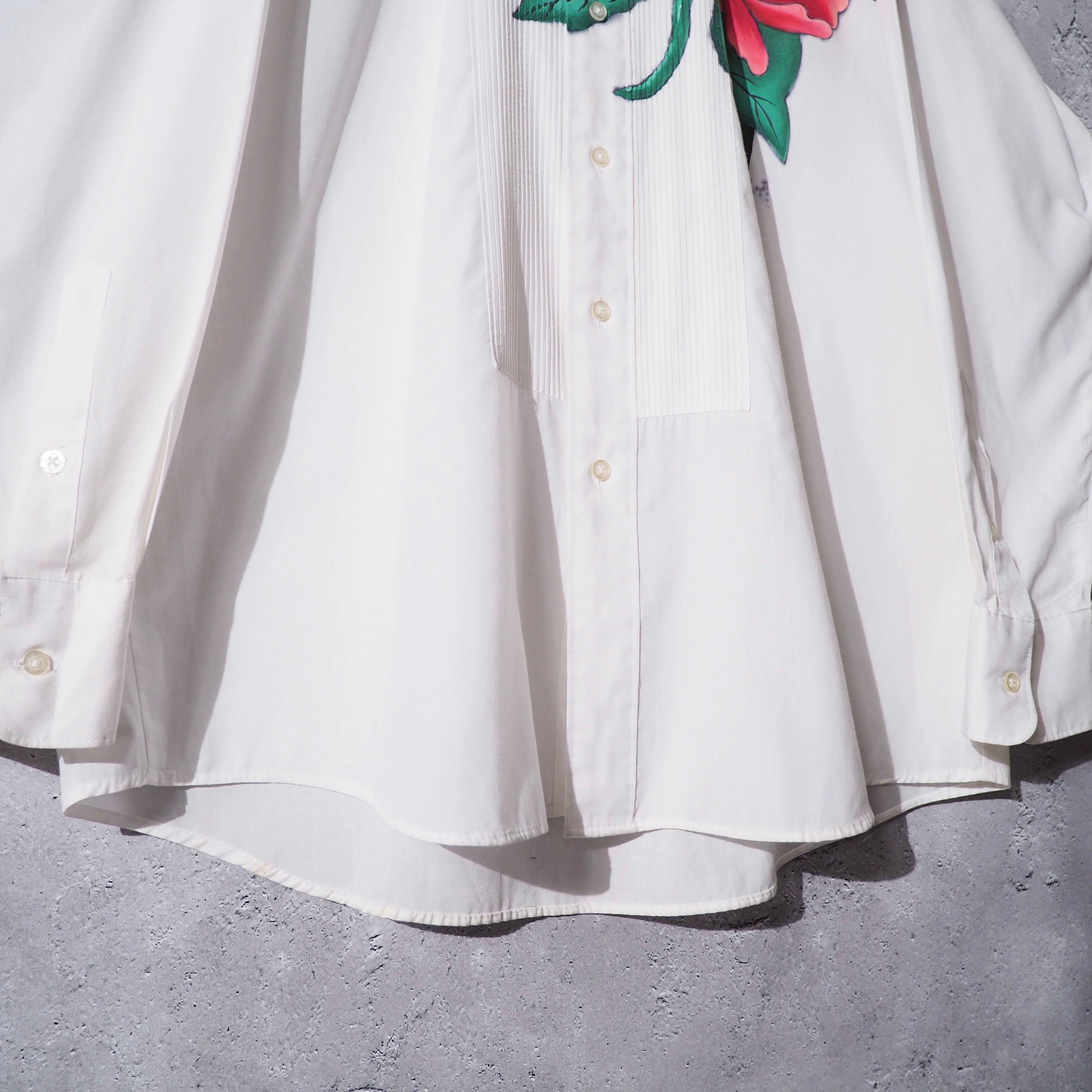 Botanical Beautiful flower painted vintage white shirt