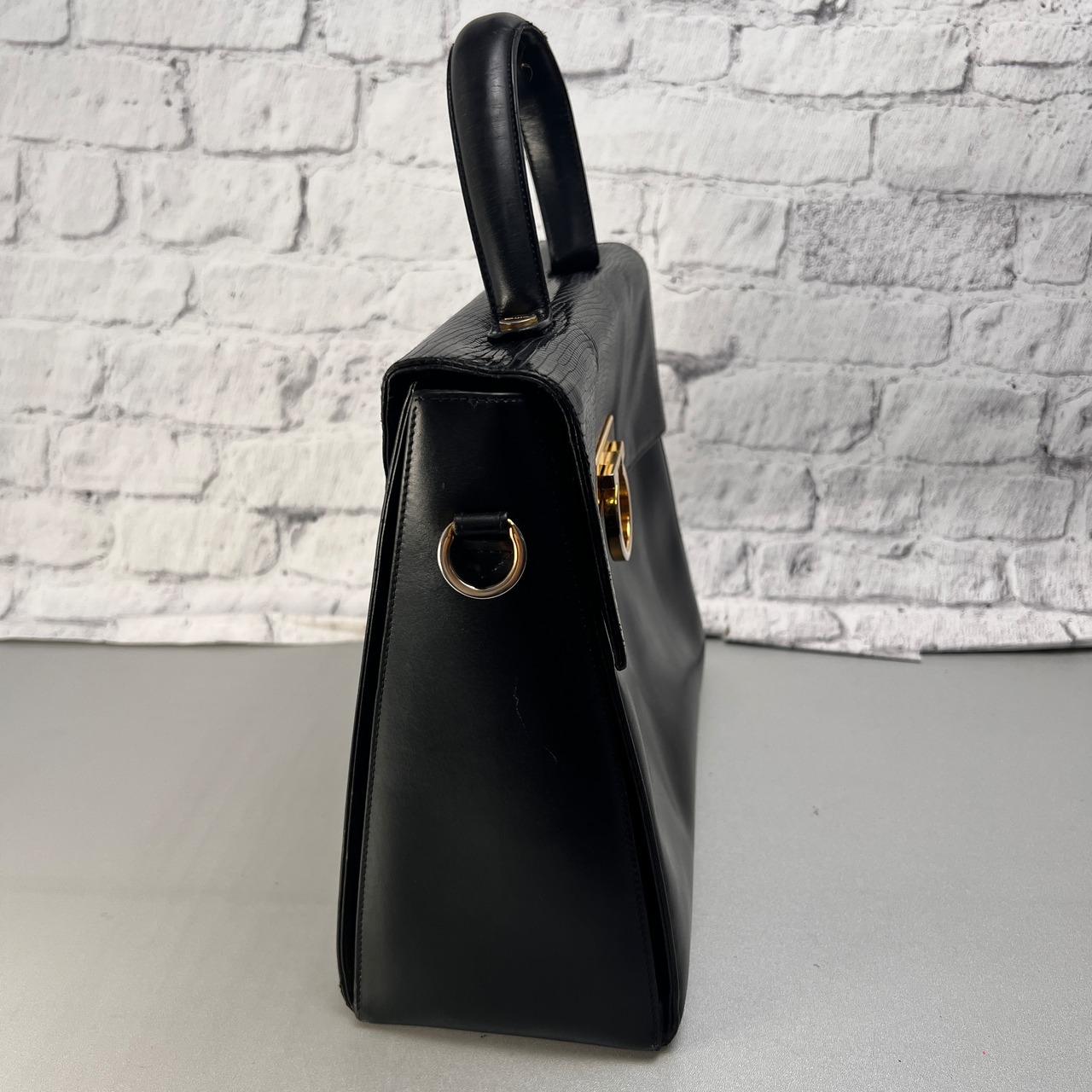 Ferragamo フェラガモ ケリー カーフスキン ハンドバッグ 黒 A-14099