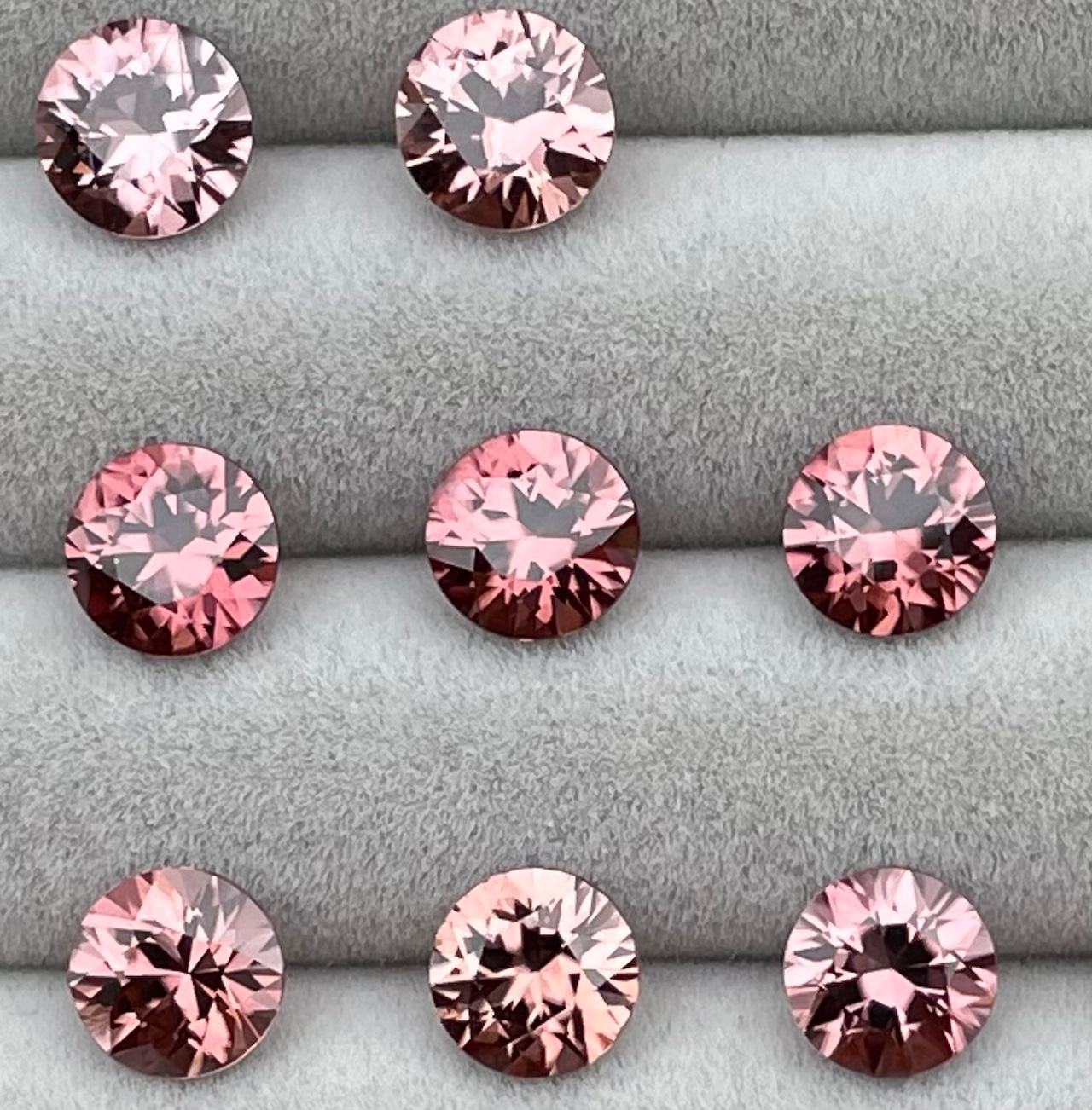 ダイヤモンドカット ブラウニッシュピンクジルコン 7.0mm - タンザニア産