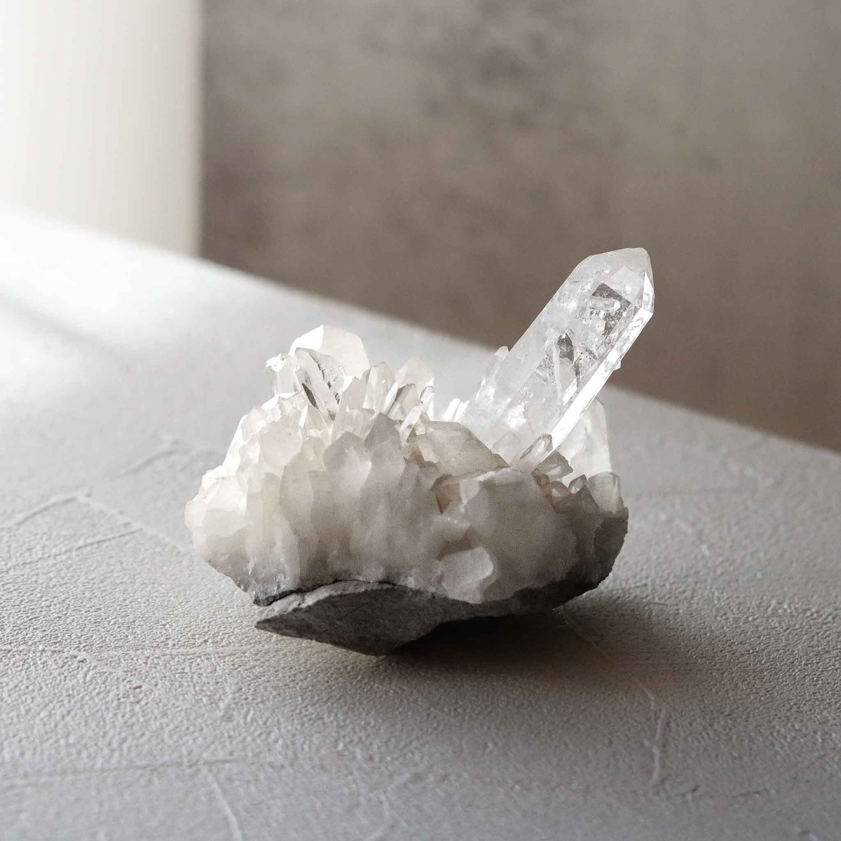 ヒマラヤンクォーツ・ヒマラヤ水晶・原石 （マニカラン産 虹入 ピンク 