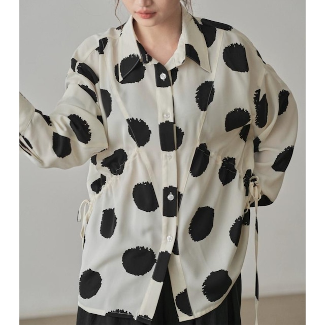 Large polka dot loose pleated shirt