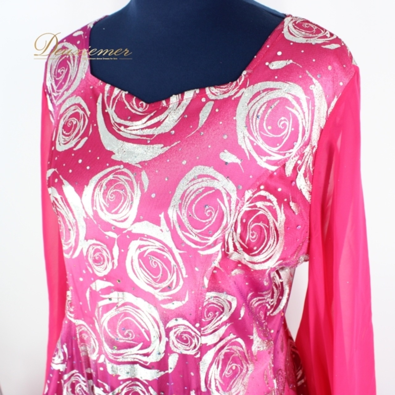 社交ダンス 衣装 スタンダード ドレス ワンピース パーティ衣装 女性用 オールシーズン ピンク系 Leirena レイリーナ 花柄 シルバー系 派手 シャイニーデザイン モダン フォーマル マルチシーズン ステージ衣装 レディース おしゃれ かわいい プロフェッショナル ダンスウェア 派手デザイン 高級感 人気商品 特別イベント 目を引く ローズ柄 ストレッチ素材 ダンスパフォーマンス