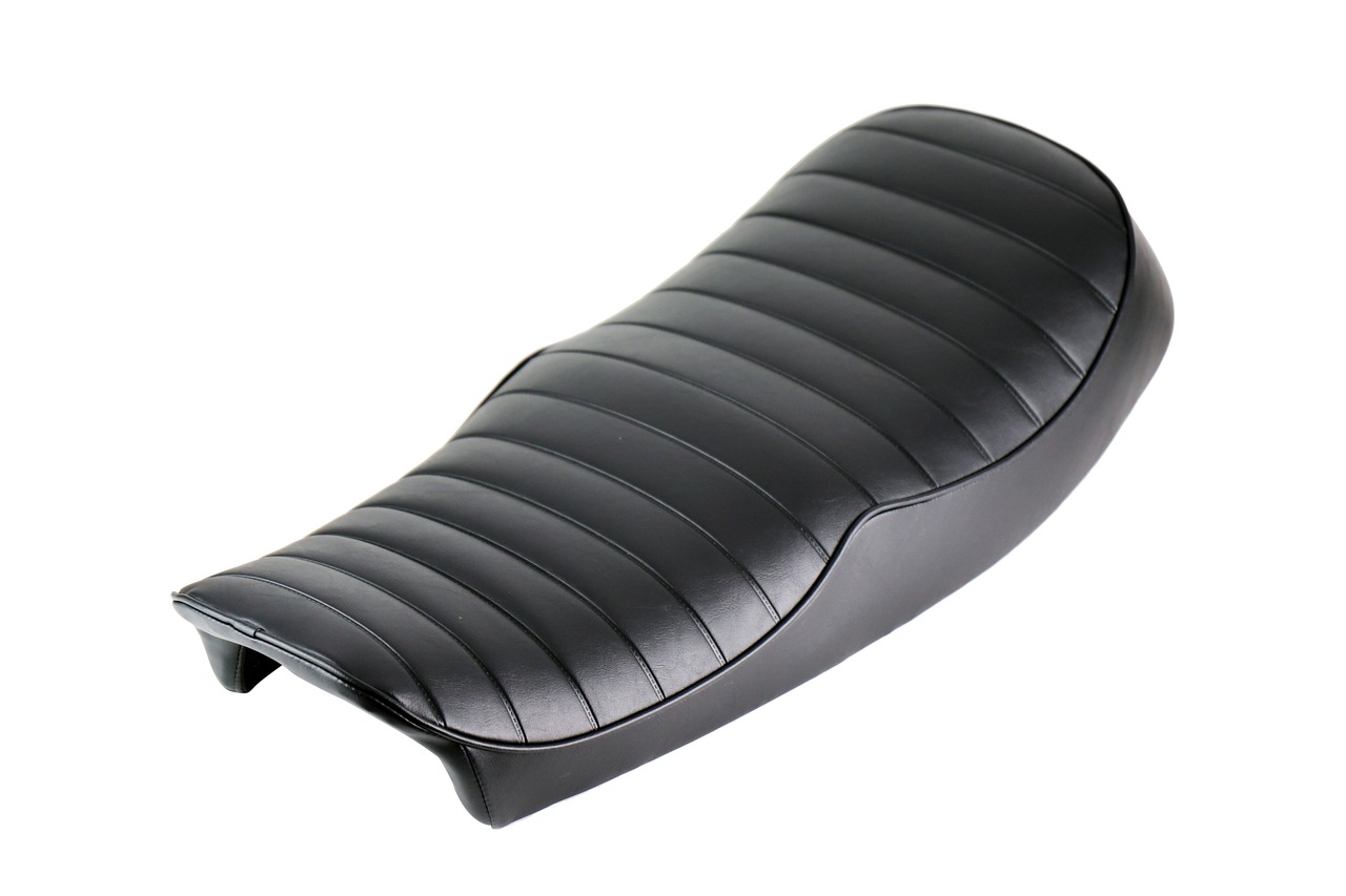 (Custom model)・GOODSEAT "STEP" (Step up)Tuckroll (BLACK) SR400 (78-08YEAR)