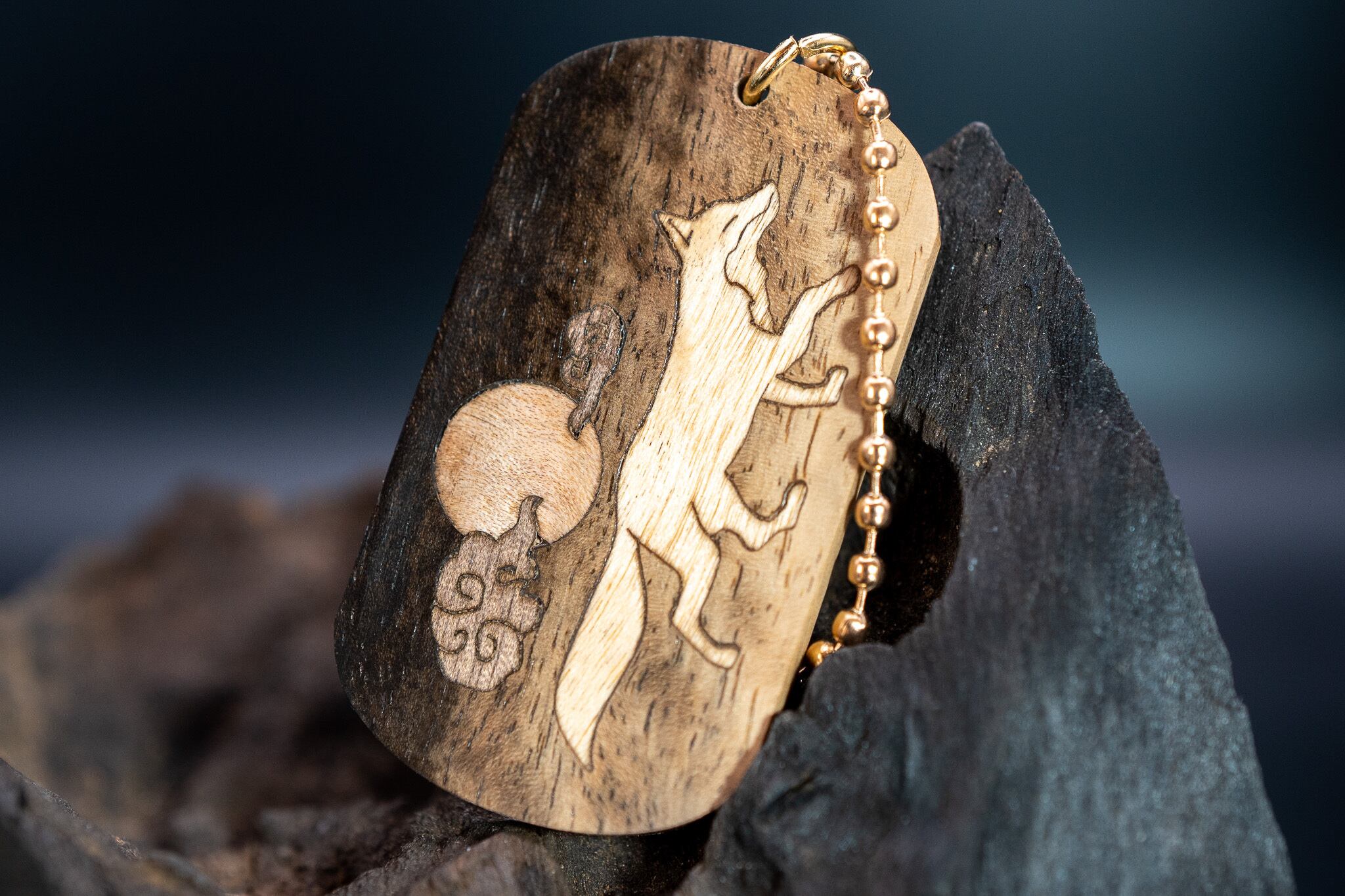 【魅惑の黒い紋様】 黒柿 ドッグタグ 象嵌 十五夜きつね