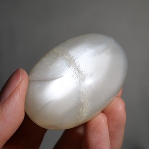 ムーンストーン / パーム 握り石