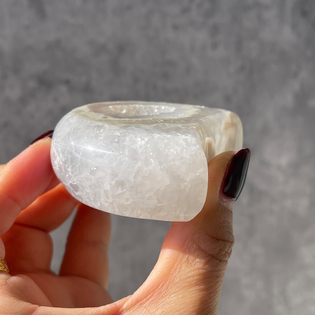 ブラジル産 アゲートムーン｜ドゥルージー入り・レイヤー構造が美しい瑪瑙／UV反応あり