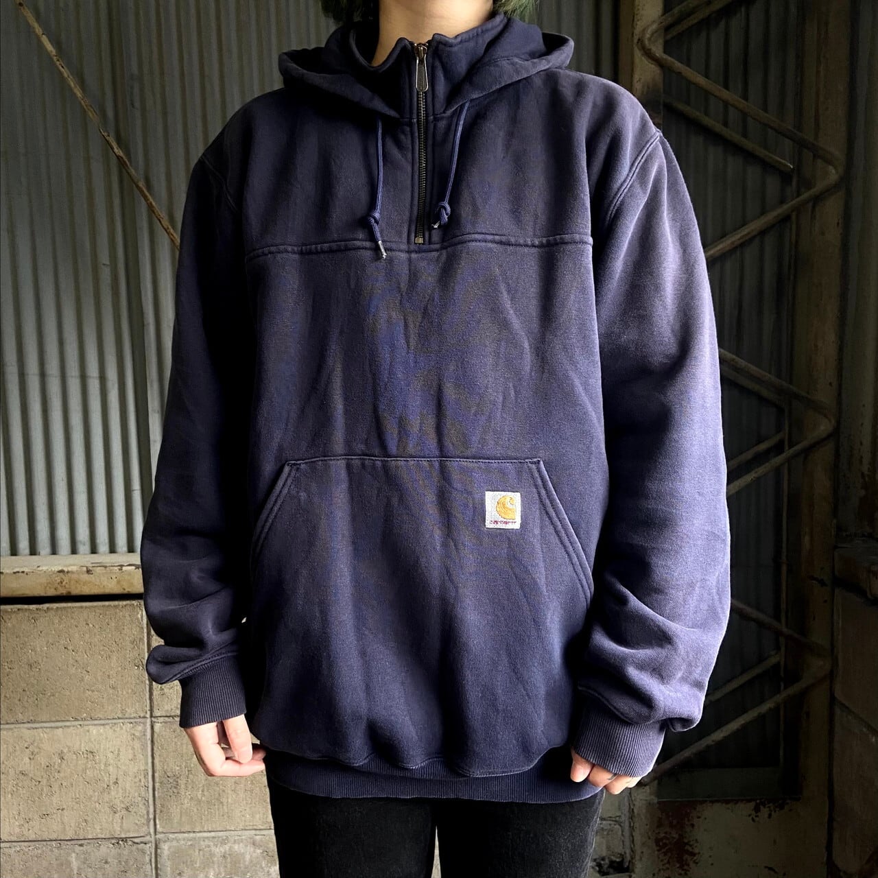 Carhartt カーハート ワンポイントロゴ ハーフジップ プルオーバー ...