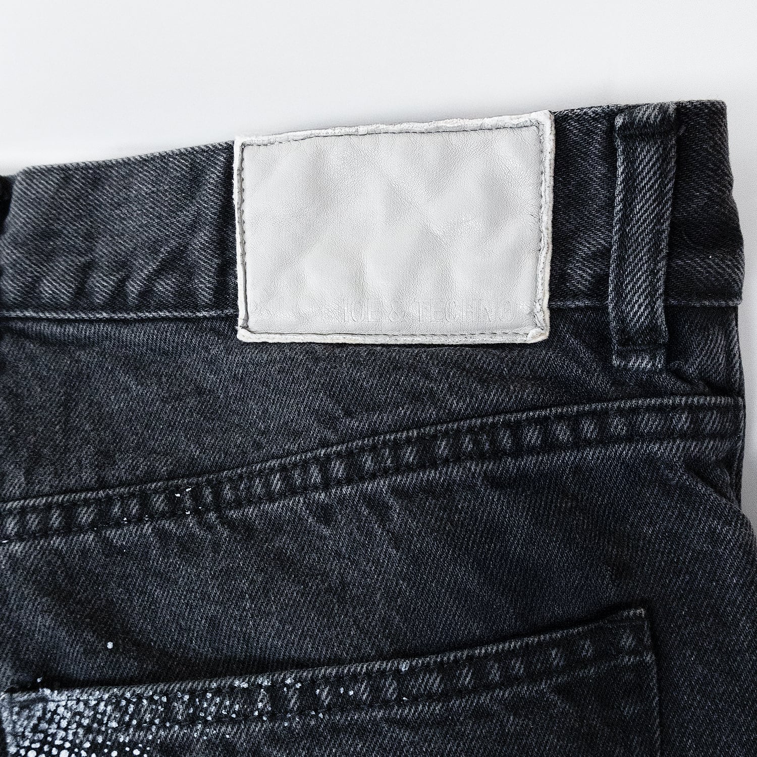 UNEEK BASEMNT - Discover independent style.