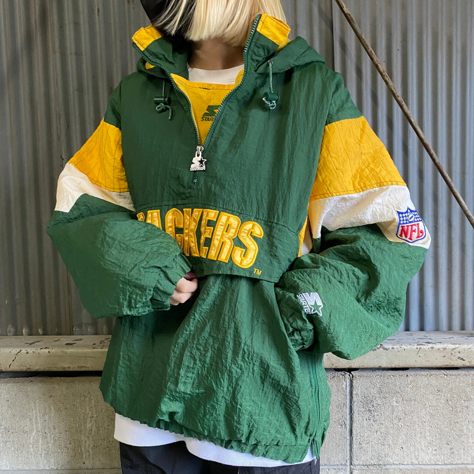 90年代 NFL PACKERS パッカーズ 刺繍 中綿 スタジャン ナイロンパーカー メンズM 古着 90s ヴィンテージ ビンテージ ハーフジップ  プルオーバー キルティングライナー グリーン 緑 【ナイロンジャケット】【CS2301-20】 | cave 古着屋【公式】古着通販サイト