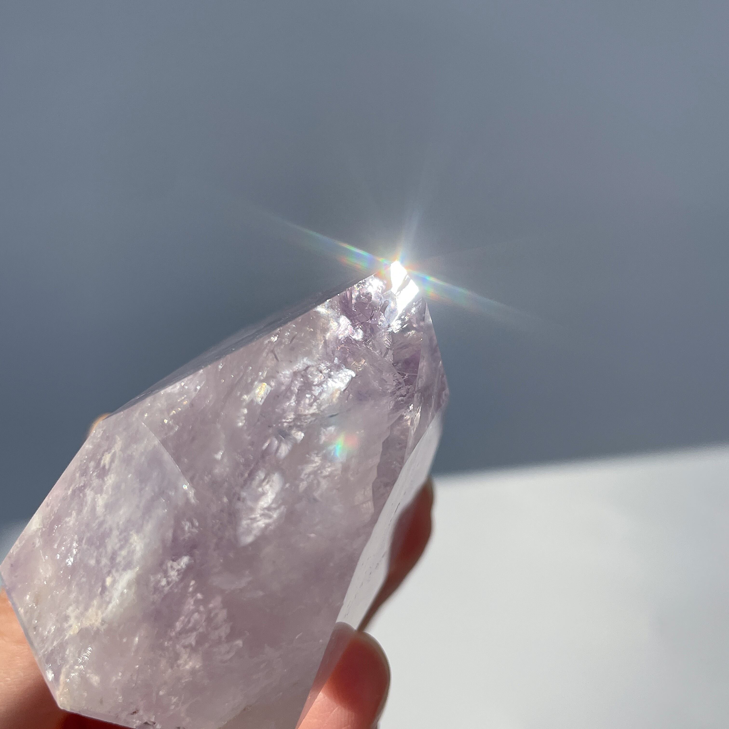 ラベンダーアメジスト タワー12◇ Lavender Amethyst ◇天然石・鉱物