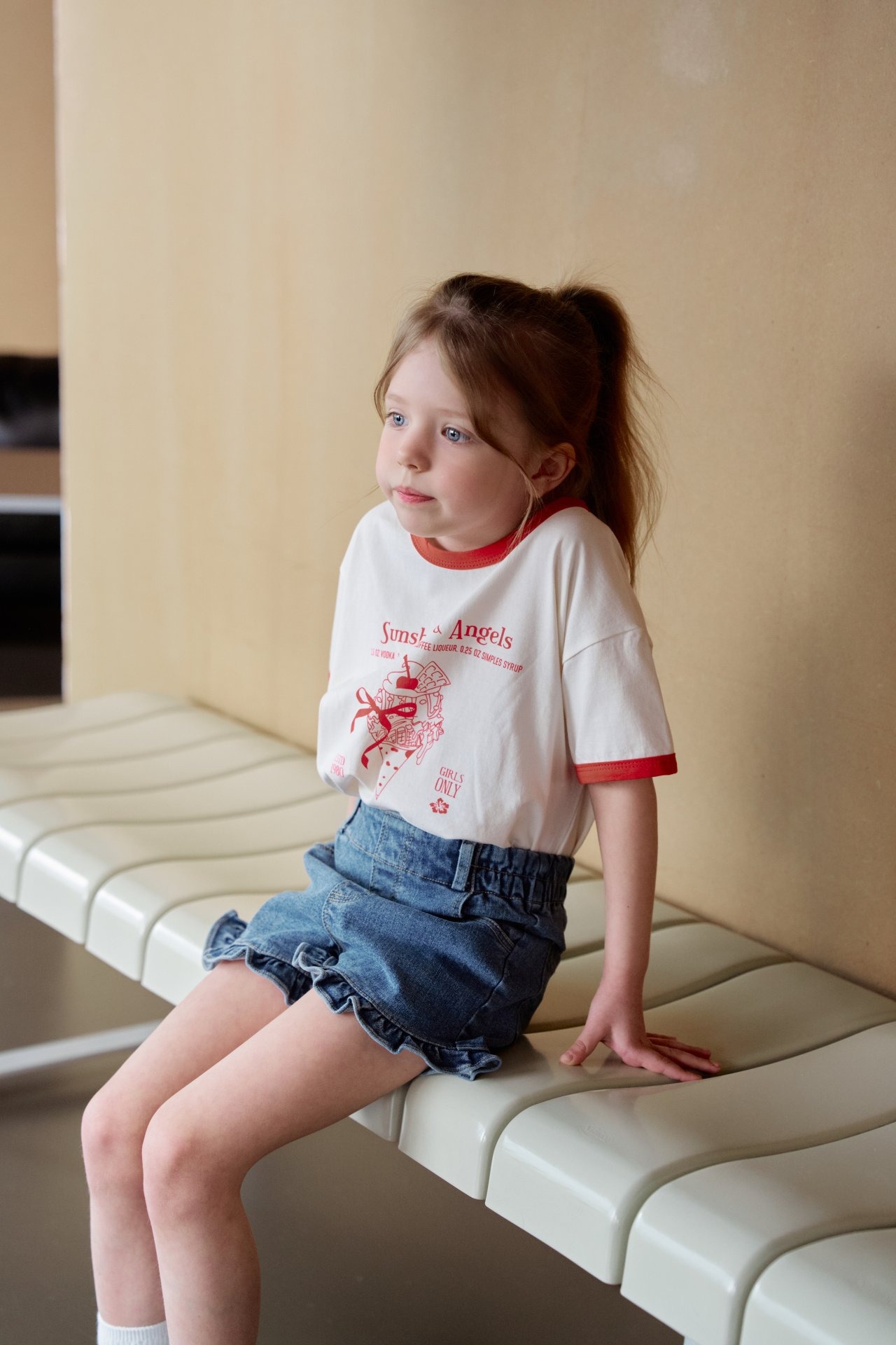 [MOMOANN] Frill Denim Shorts / [모모앤] 프릴청반바지