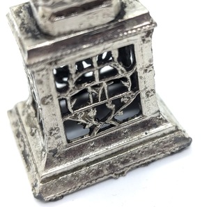 パリのアンティークマリア２