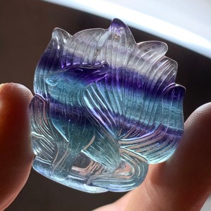 3.九尾狐☆狐フローライト ペンダントトップ