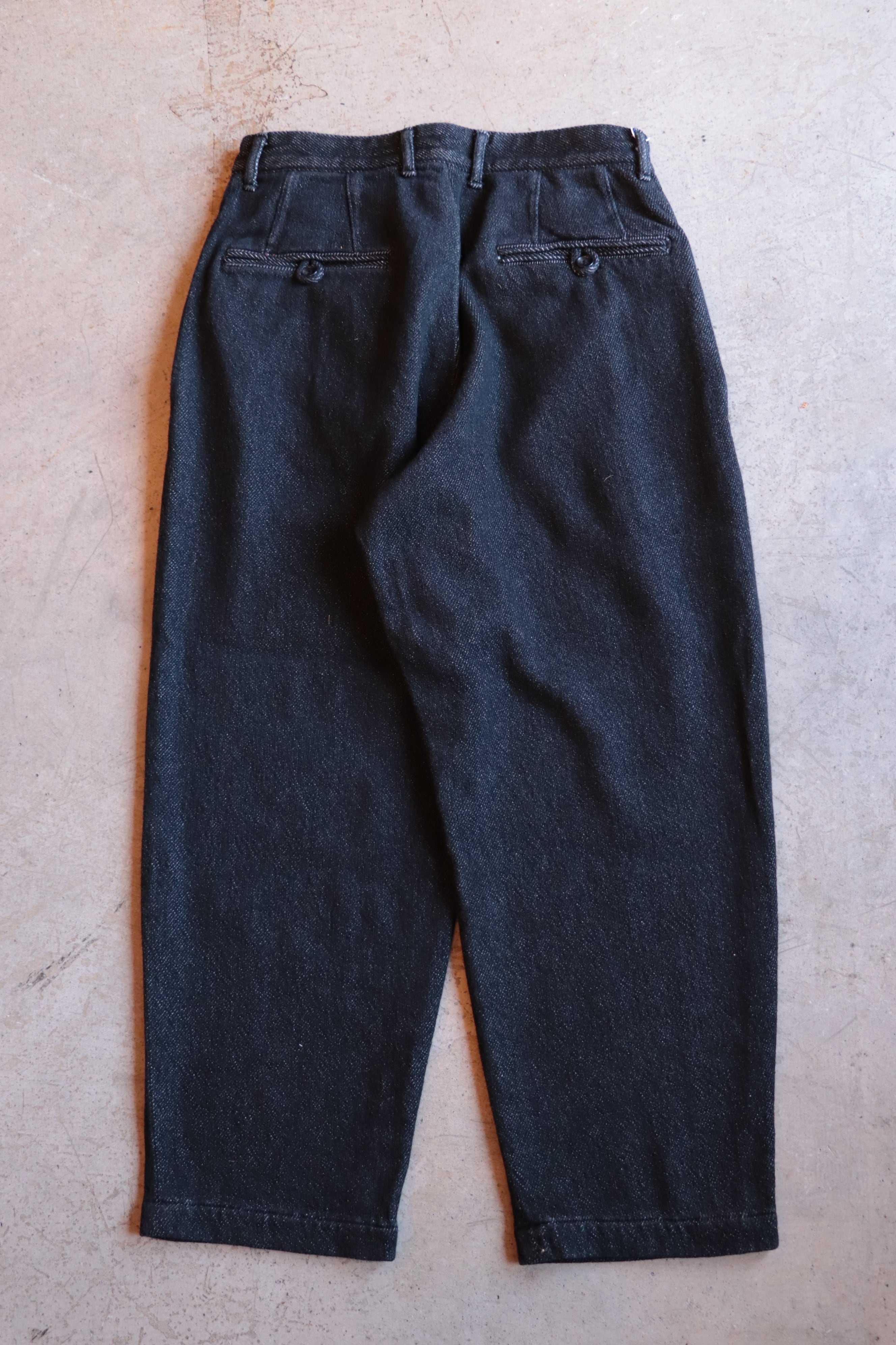 ANACHRONORM/アナクロノーム DENIM TUCK WIDE TROUSERS AN203 | MAMBO