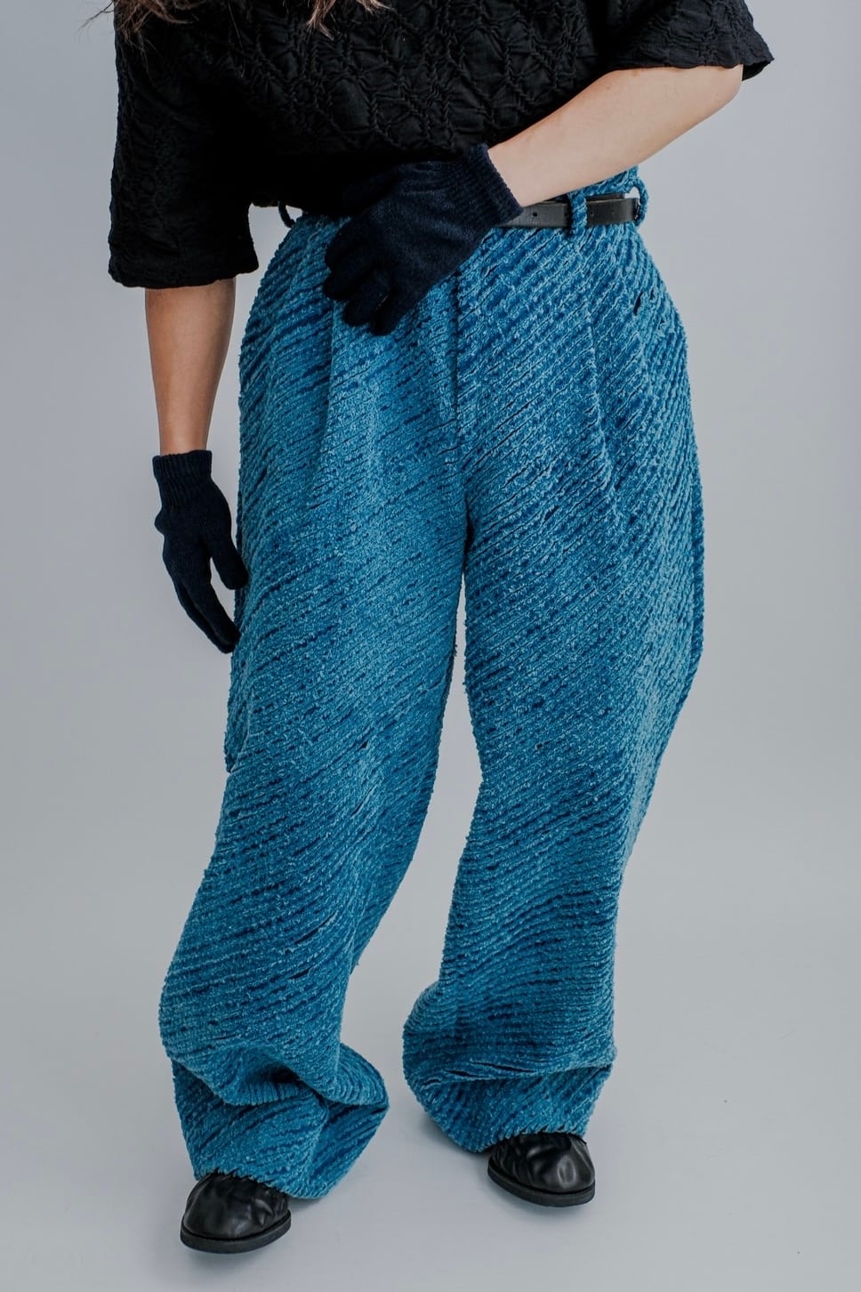 【ADAPTART】BIAS CUT OUT TROUSERS