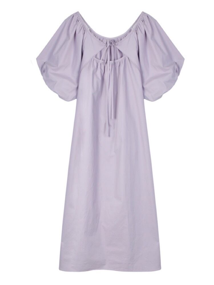 一枚で華やぐ上品なシルエット カットアウト ワンピース ラベンダー  