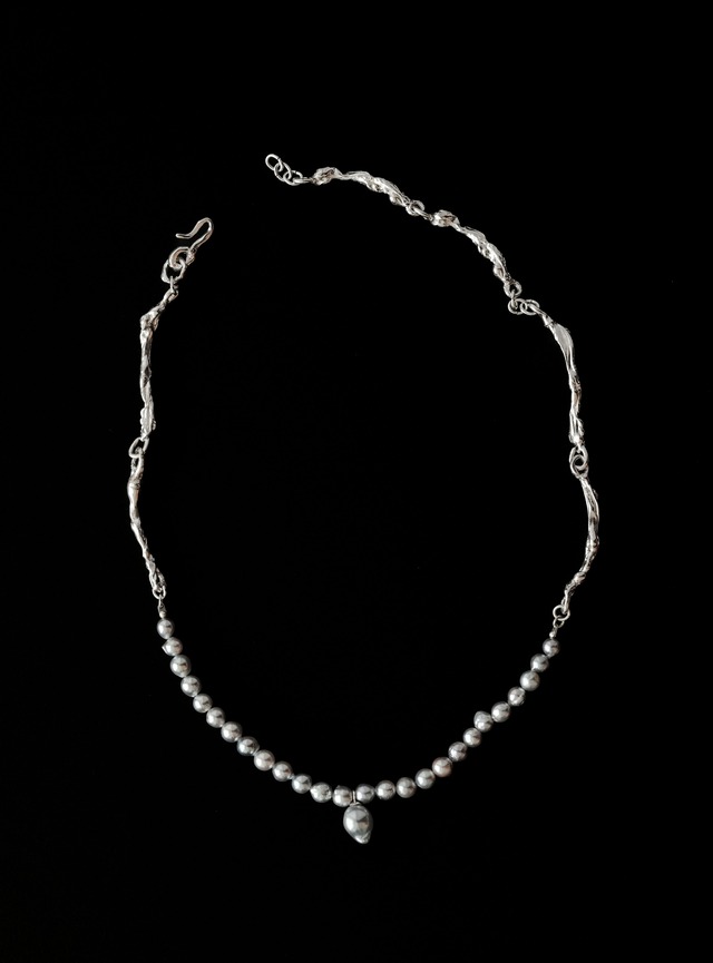 Onyx black pearl liquid chain