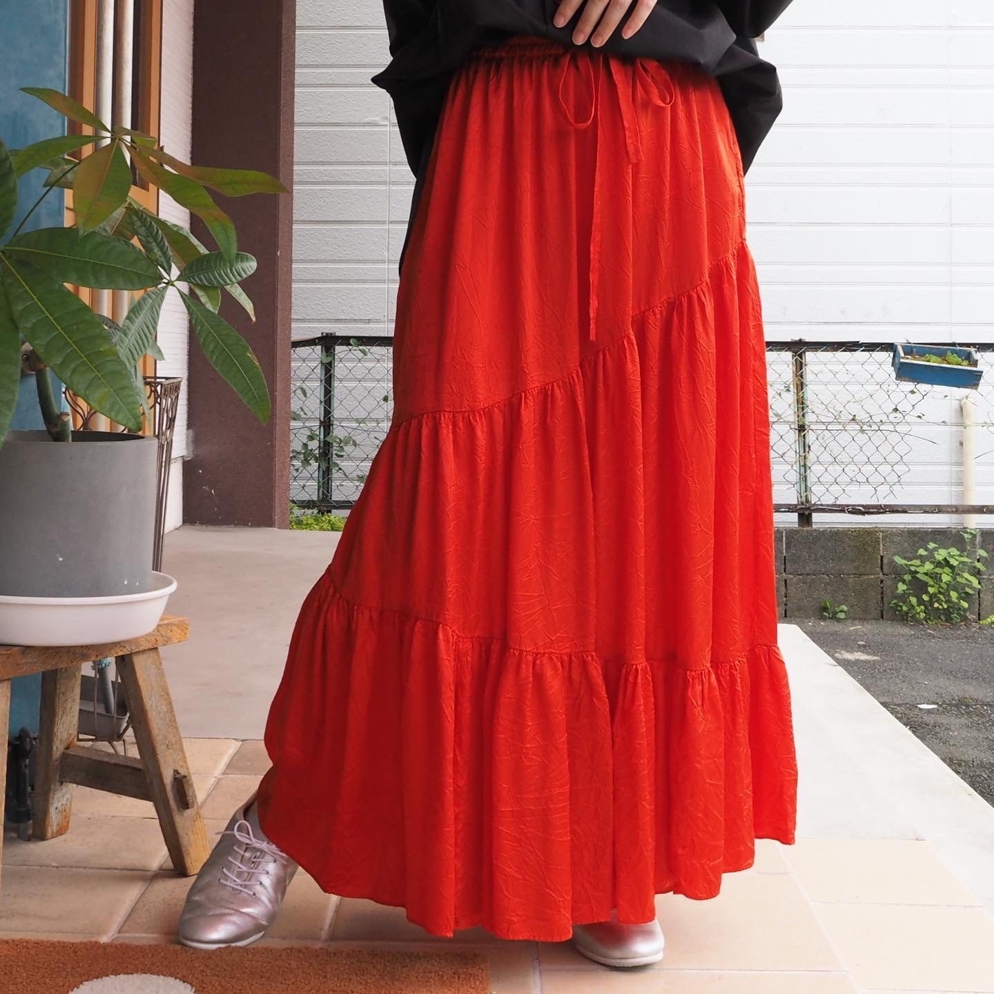 Cupra satin Tiered Skirt(00ブラック-フリー)