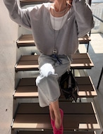 【新作5%OFF・3日間】Deep U-neck Sweat_3colors