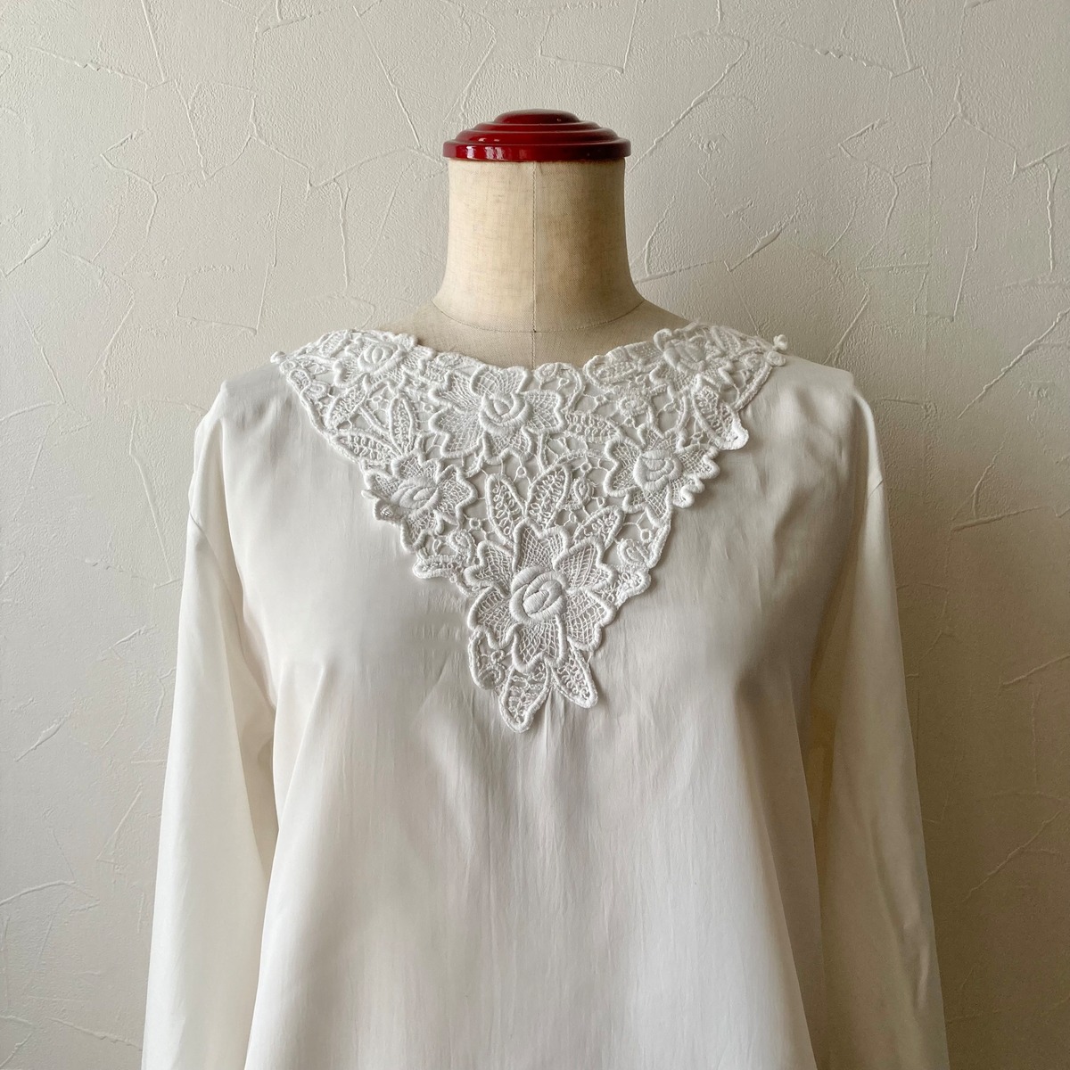 花刺繍レース装飾ブラウス 古着 used vintage レトロ | 古着と雑貨のお 