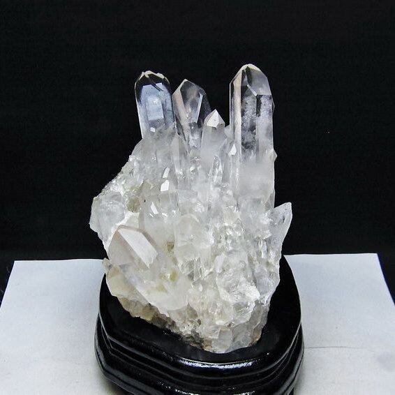 1.7Kg 水晶 クラスター マダガスカル産 台座付属 水晶 原石 一点物 182-9427