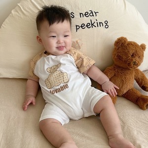【BABY】カラーバリクマ柄ロンパース