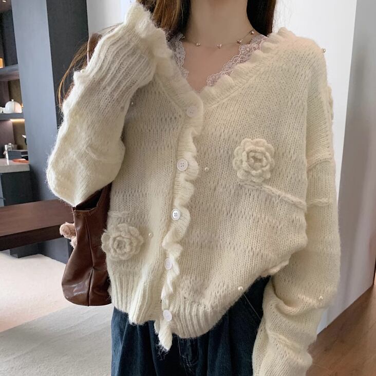 Vネックフリルフラワーニット ・62285 | sucrier ( シュクリエ ) - お  