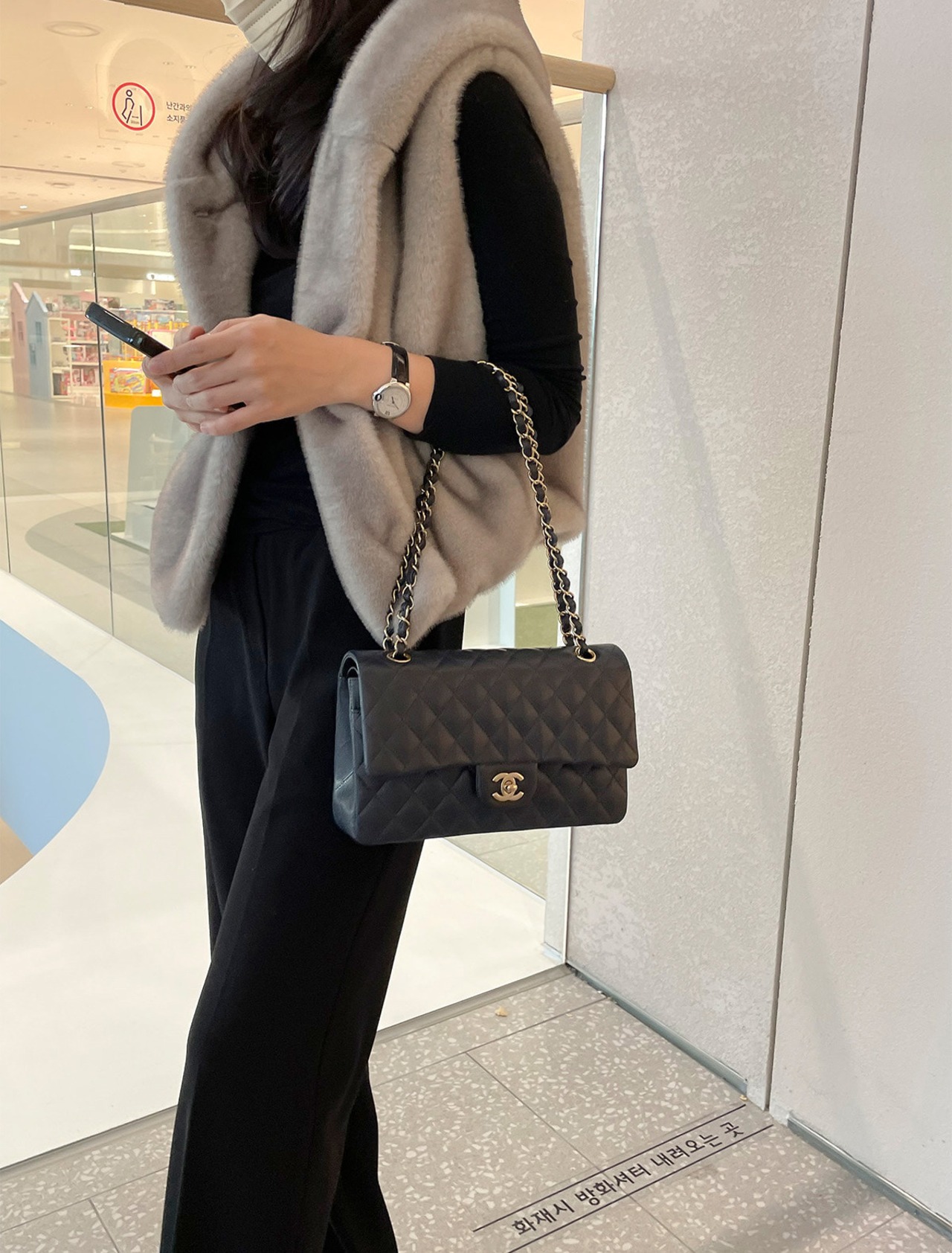 Sold out フード付きフェイクファーベスト_060484