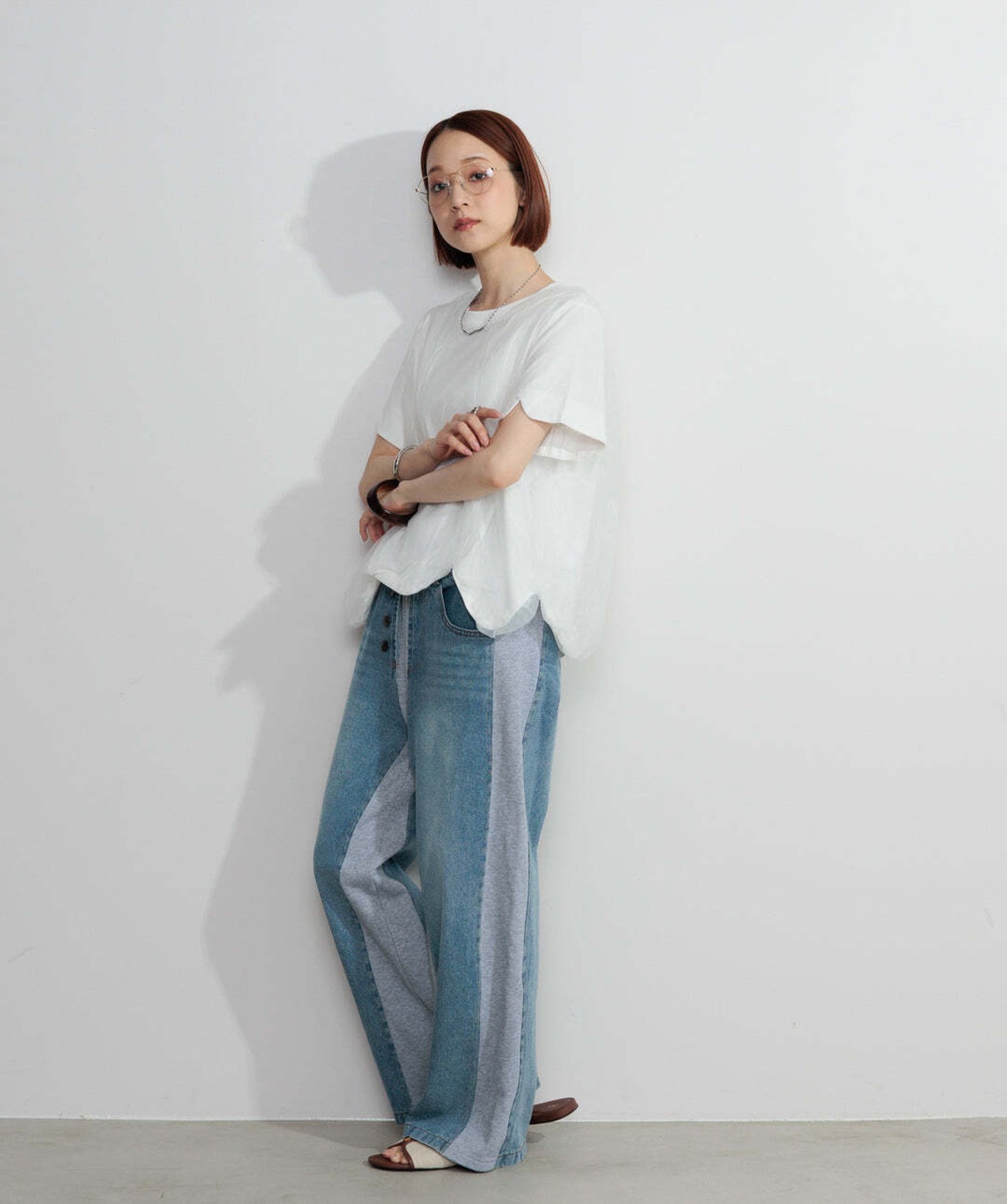 2605147 オーバーチュールスカラップTシャツ white