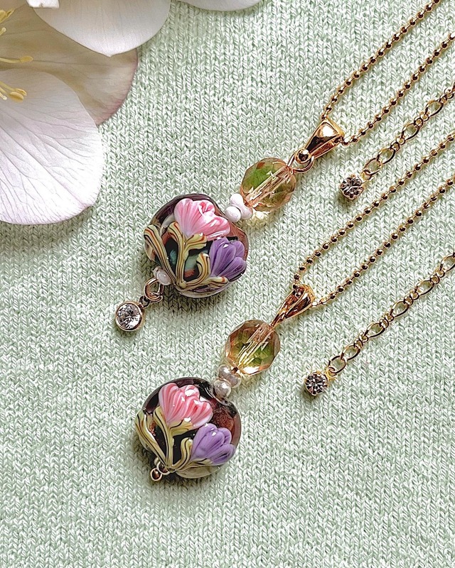 ヌーヴォーフリージアネックレスII