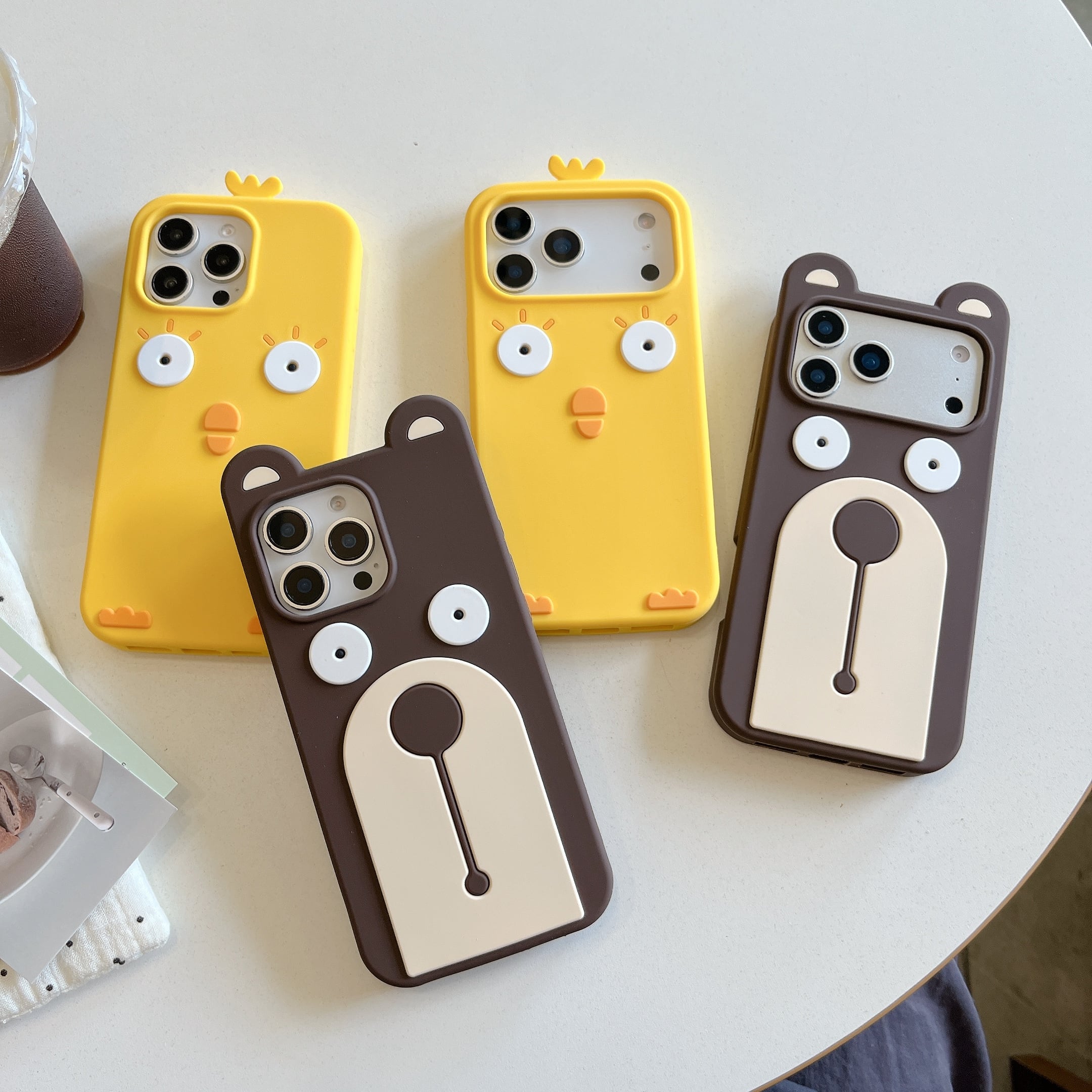 くま＆ニワトリ iPhone 17 16 15 14 13 ケース シリコン かわいい 立体