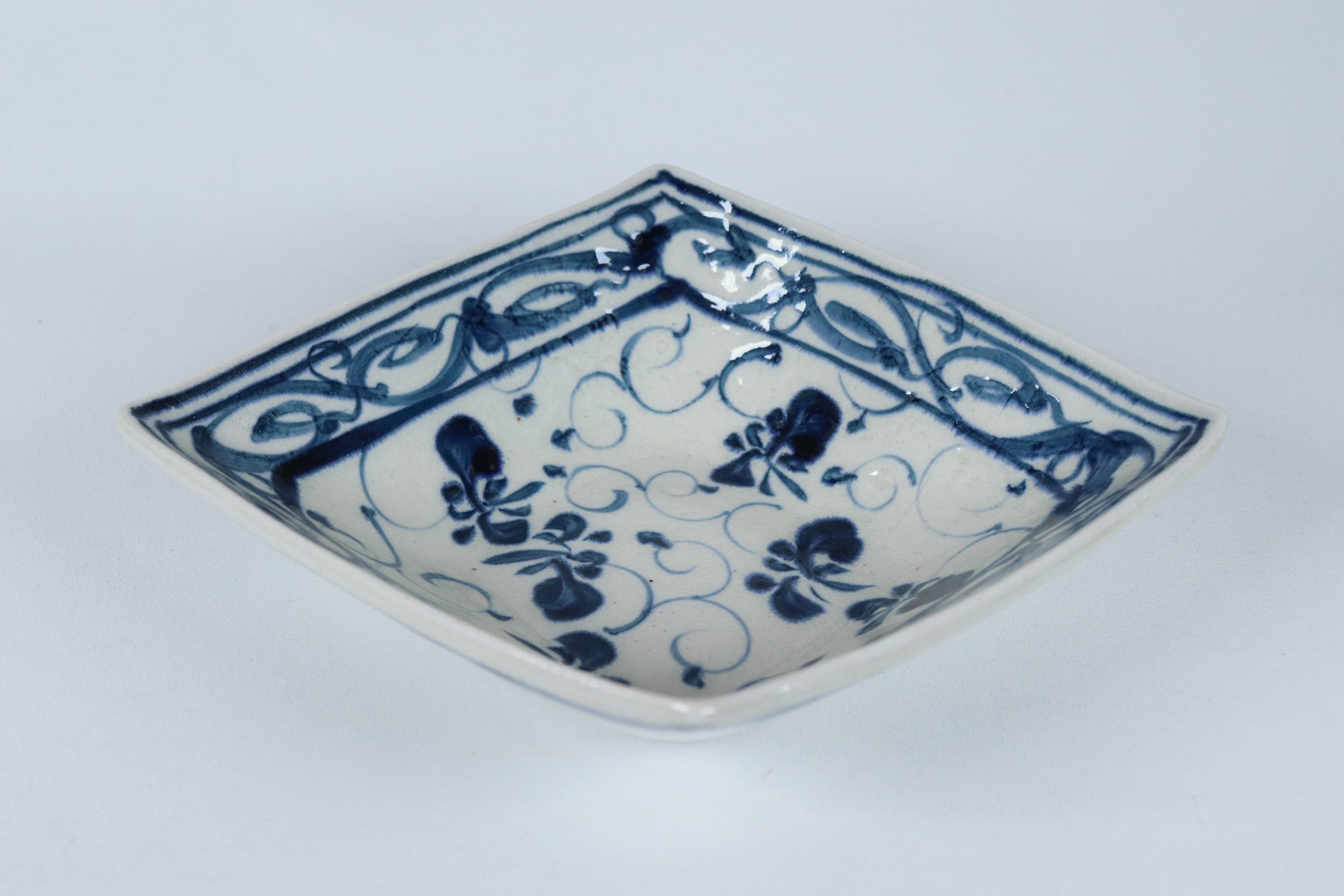 安南 菱形盛鉢 呉須更紗【B級品 特価】