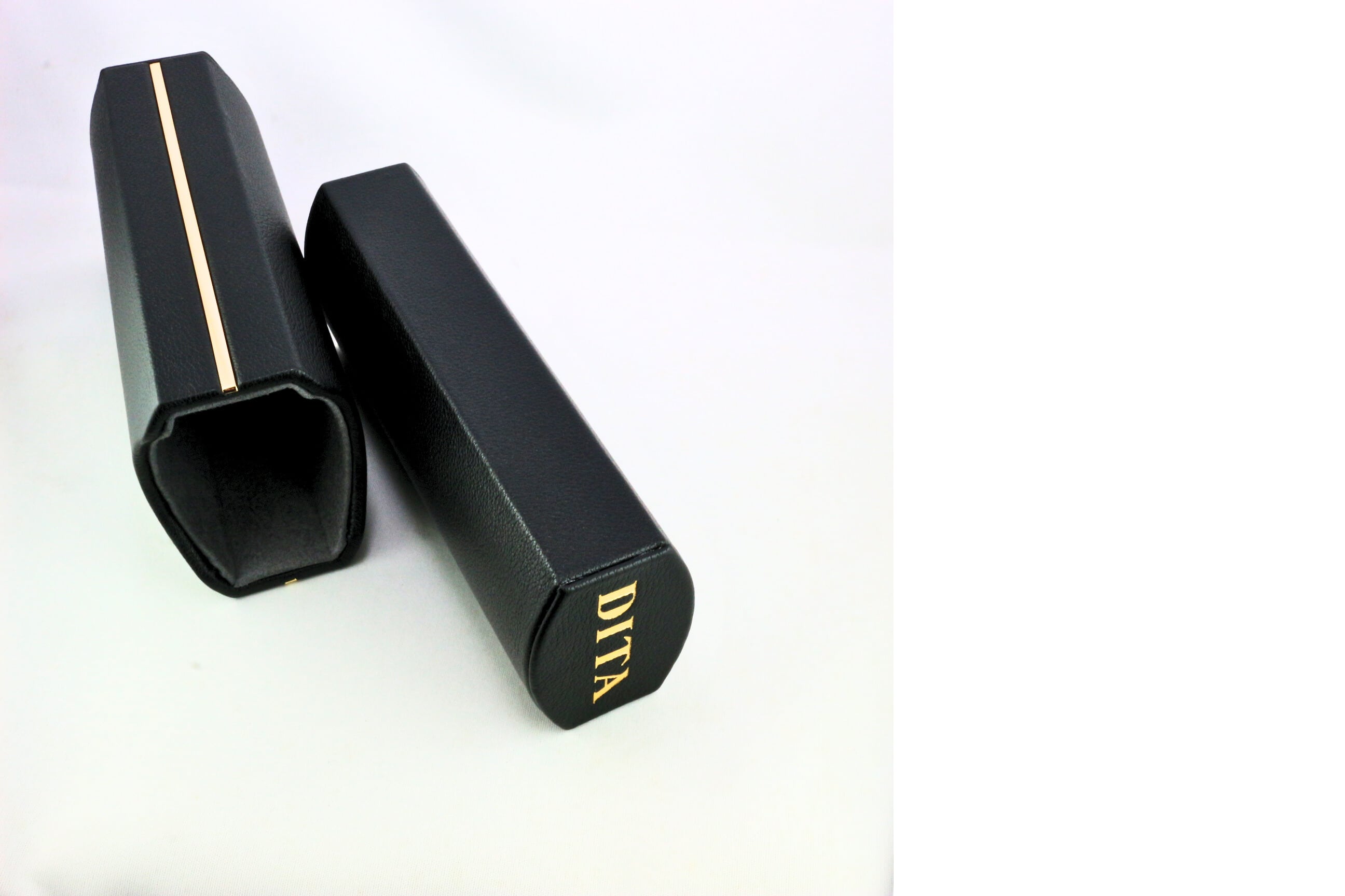 眼鏡ケース DITA col.black×gold | GLASH OPTIQUE