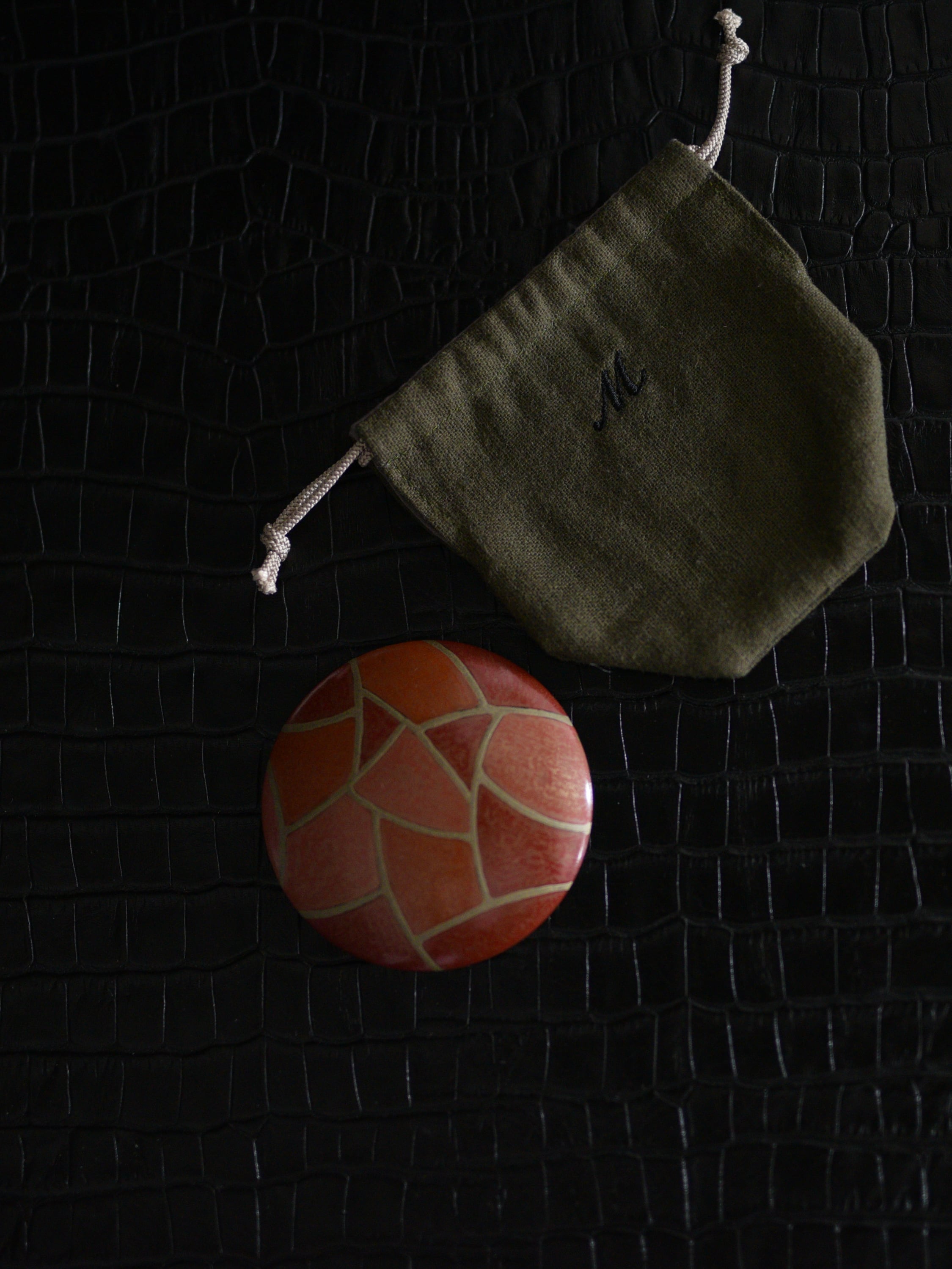 クロヌマタカトシ 陶土作品 すずめ クロヌマタカトシ 陶土作品 すずめ クロヌマタカトシ 現象 — MUTTE