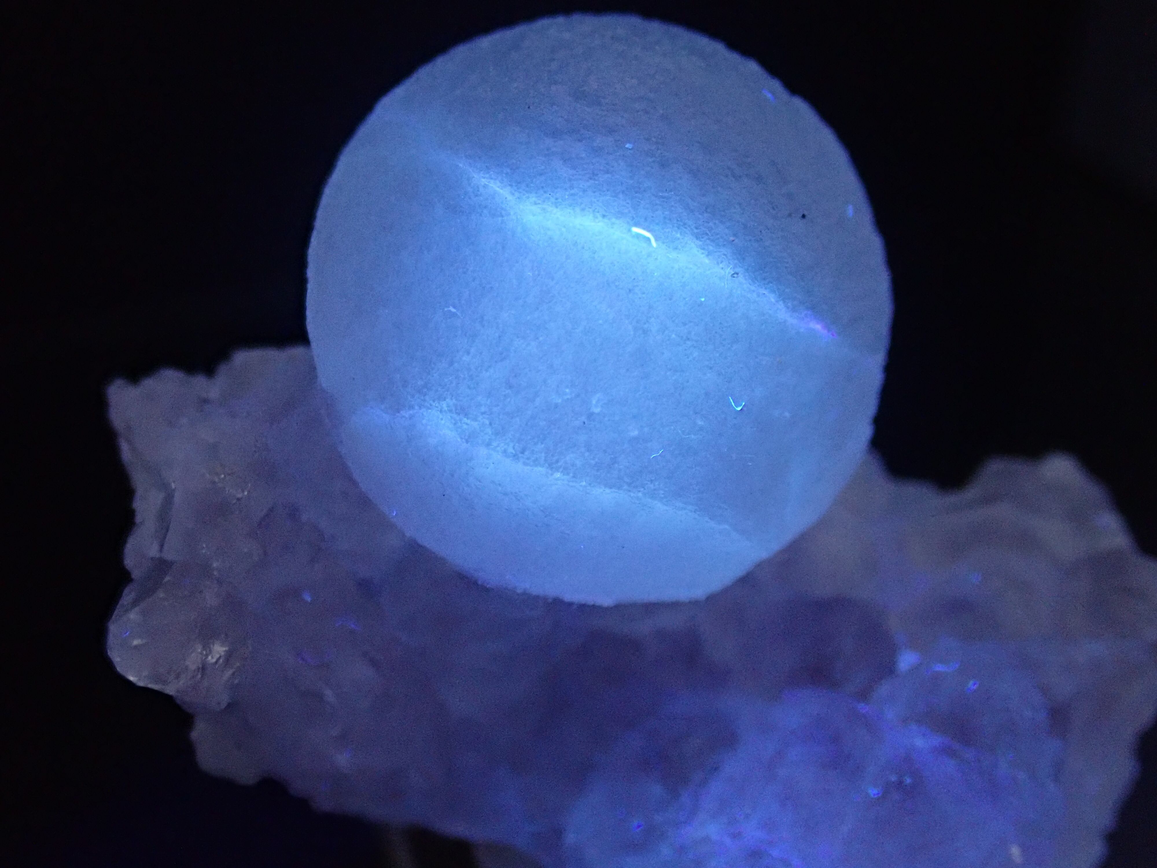 No402 球状フローライト&クォーツ 蛍石&水晶 原石 標本 | 石処たっちゃん