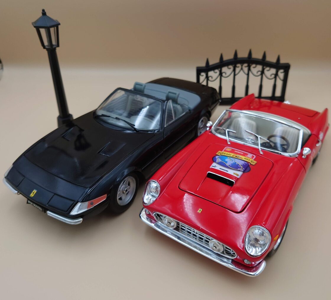 1/18 フェラーリ250GT カリフォルニア 60th記念モデル レッド Hot  