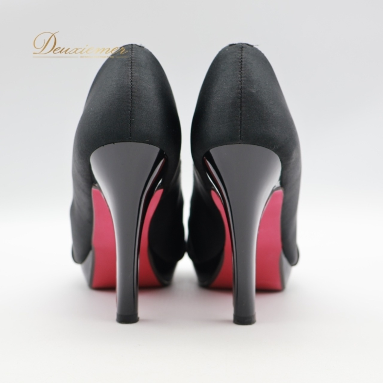 レディースファッション シューズ Mサイズ ブラック系 ドリードール DorryDoll 黒 靴 くつ ヒール ハイヒール リボン 結婚式 パーティー パンプス 光沢 上品 かわいい お出かけ