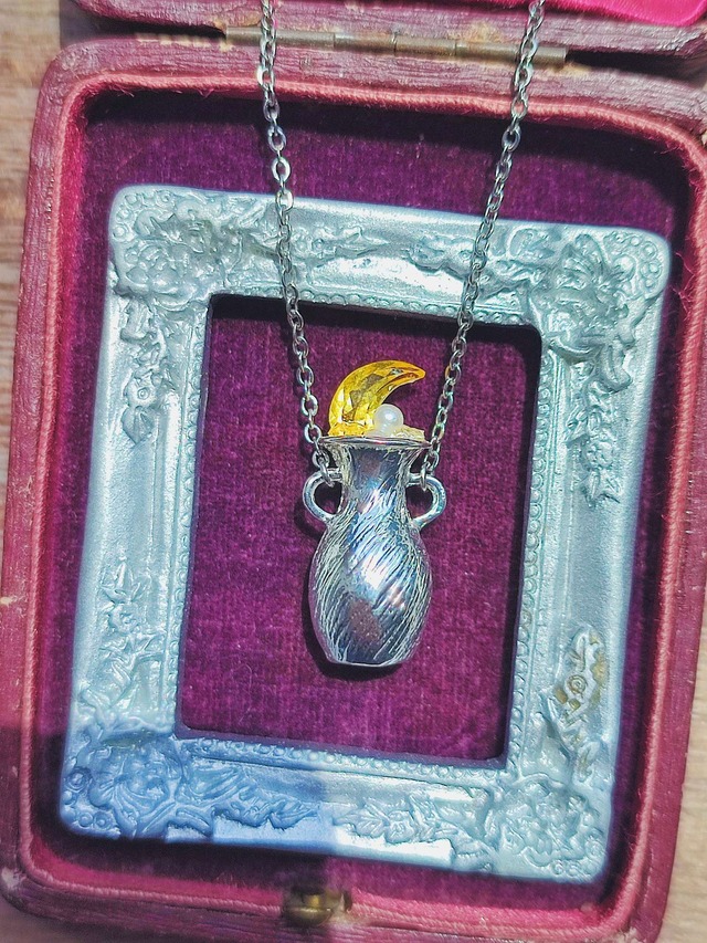 【MIDNIGHT PARFAIT MOON FLOWER BASE NECKLACE／（XX375） 】