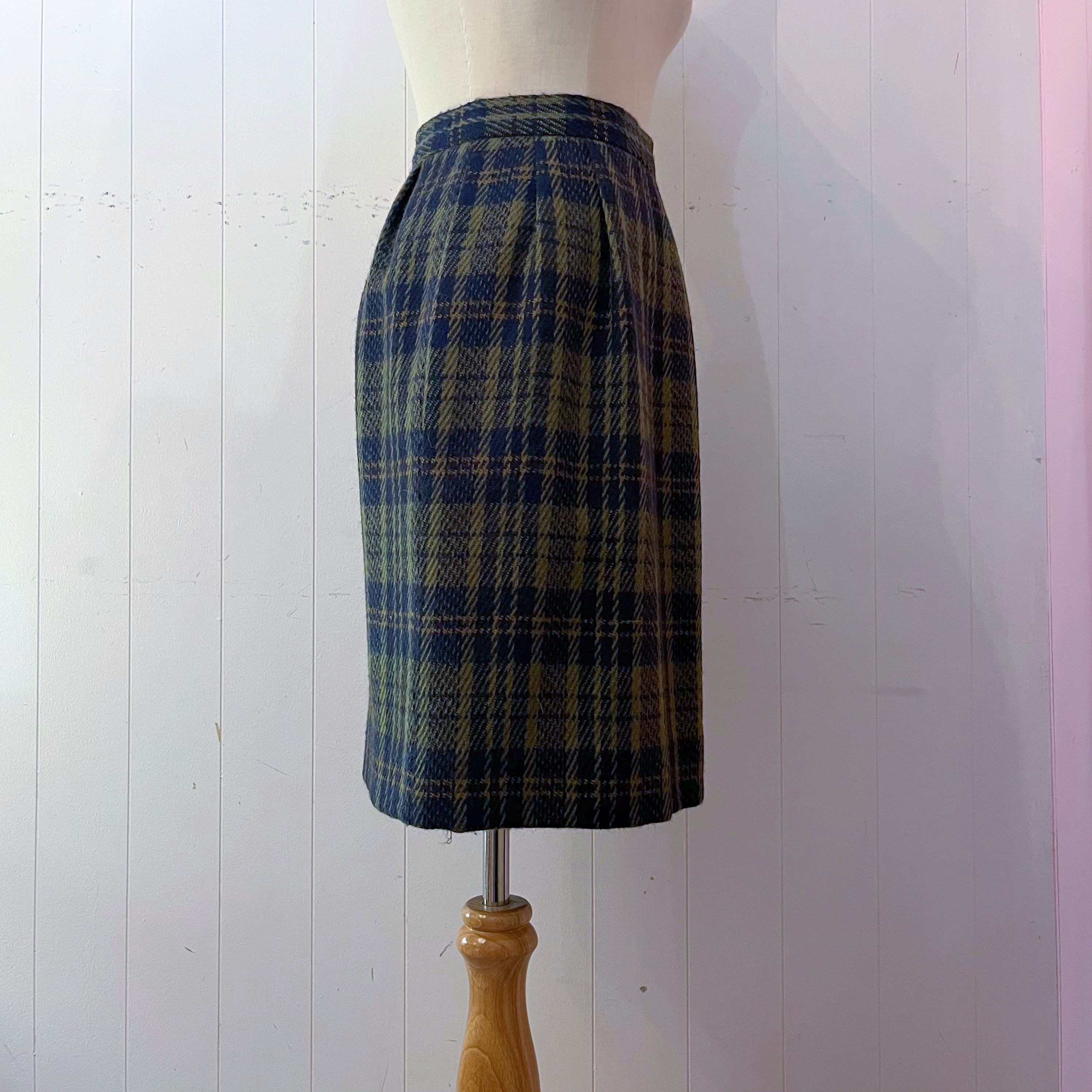 green check semi tight skirt