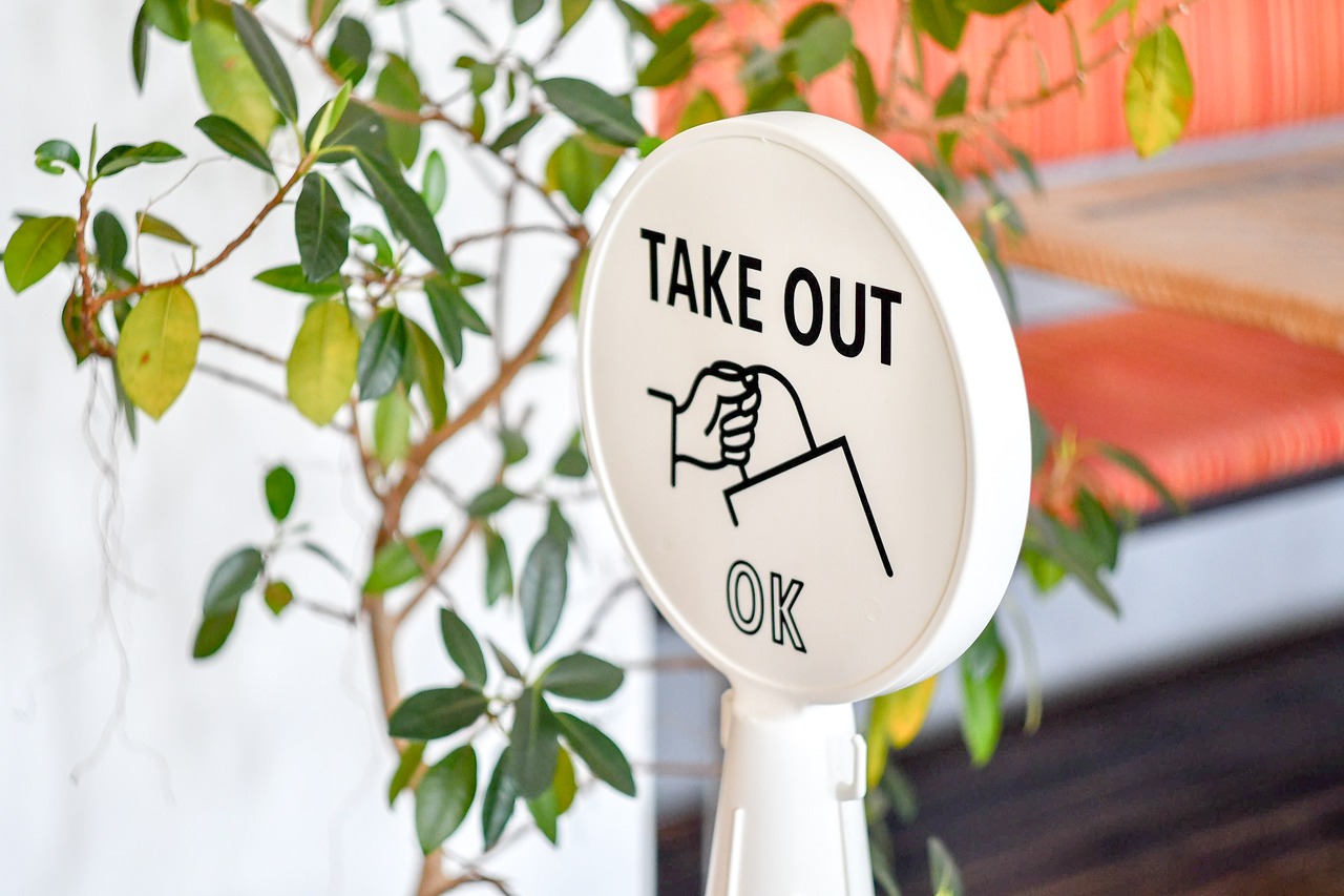 「TAKE OUT OK（お持ち帰りOK）」PREFAB SIGN